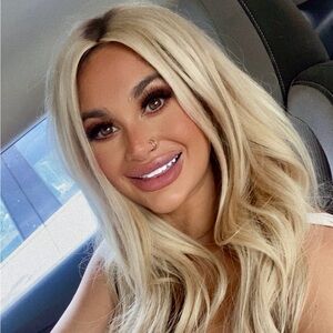 Meet your Posher, Karlie